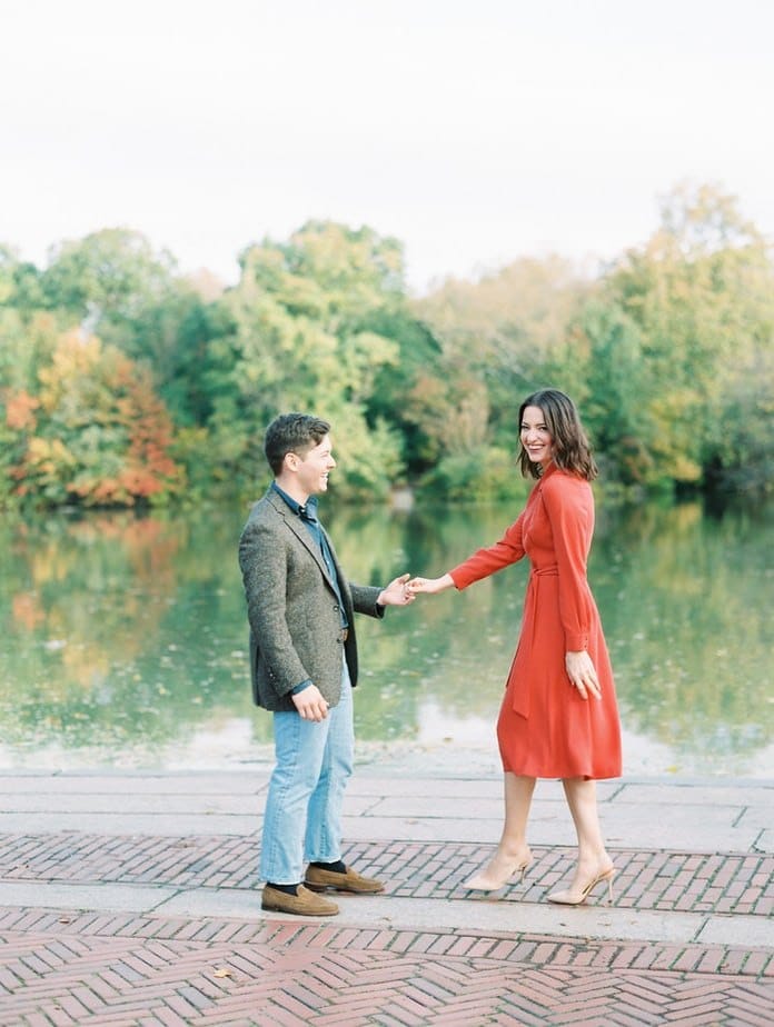 central park engagement photos - how to choose a wedding phtographer
