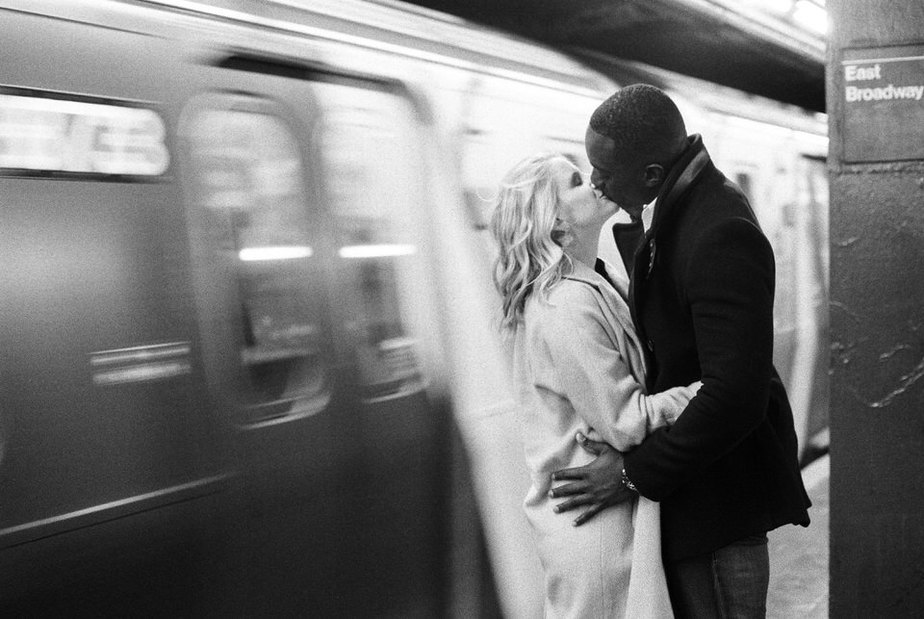 engagement photos in nyc in the subway