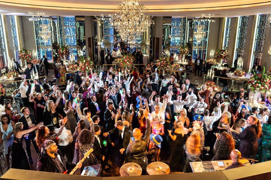 wedding guests dancing on the rotating floor at a rainbow room wedding in nyc